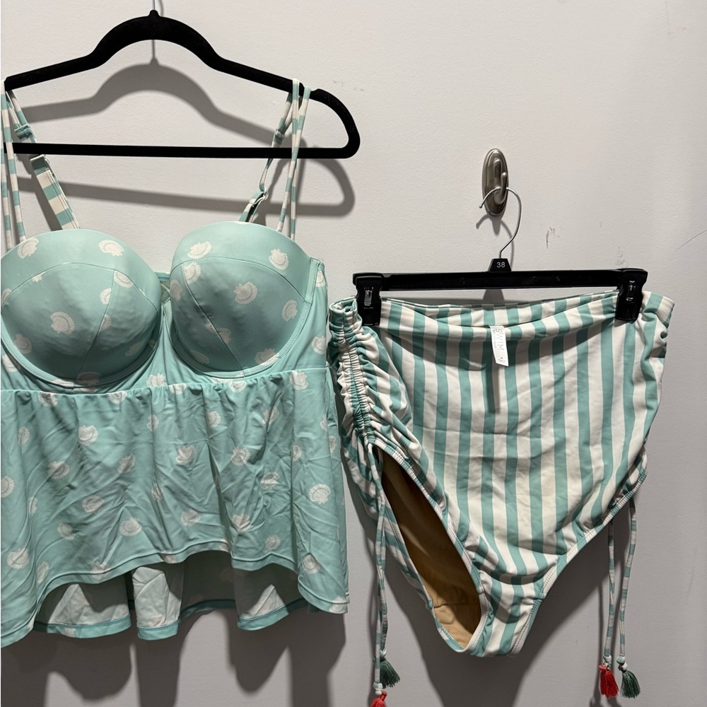 Cacique Mint Green Floral and Striped Bra Set